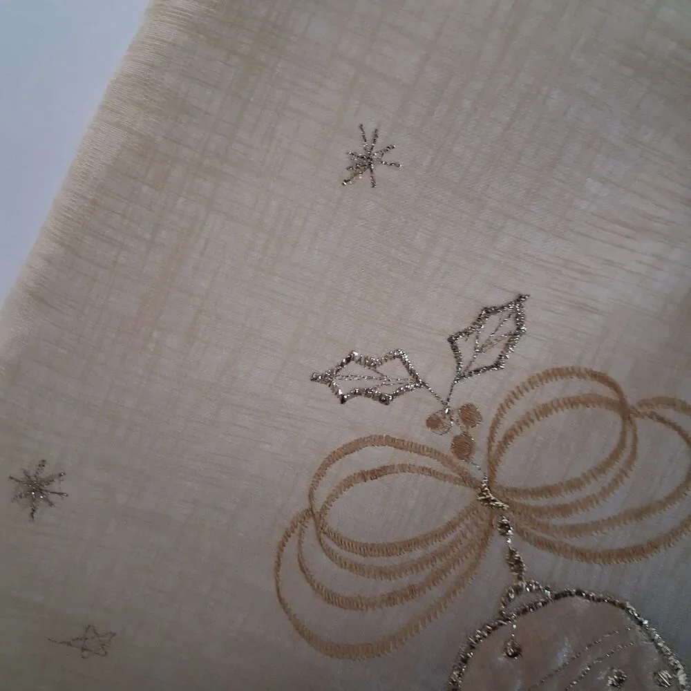 Vintage Christmas Table Square 19.5